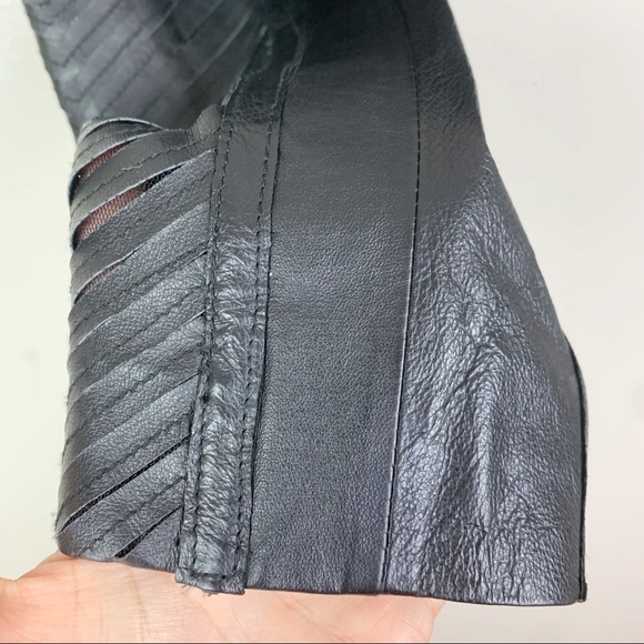 BEBE Cropped Genuine Leather Strip Zip Up Jacket Round Neck US L - Picture 4 of 9